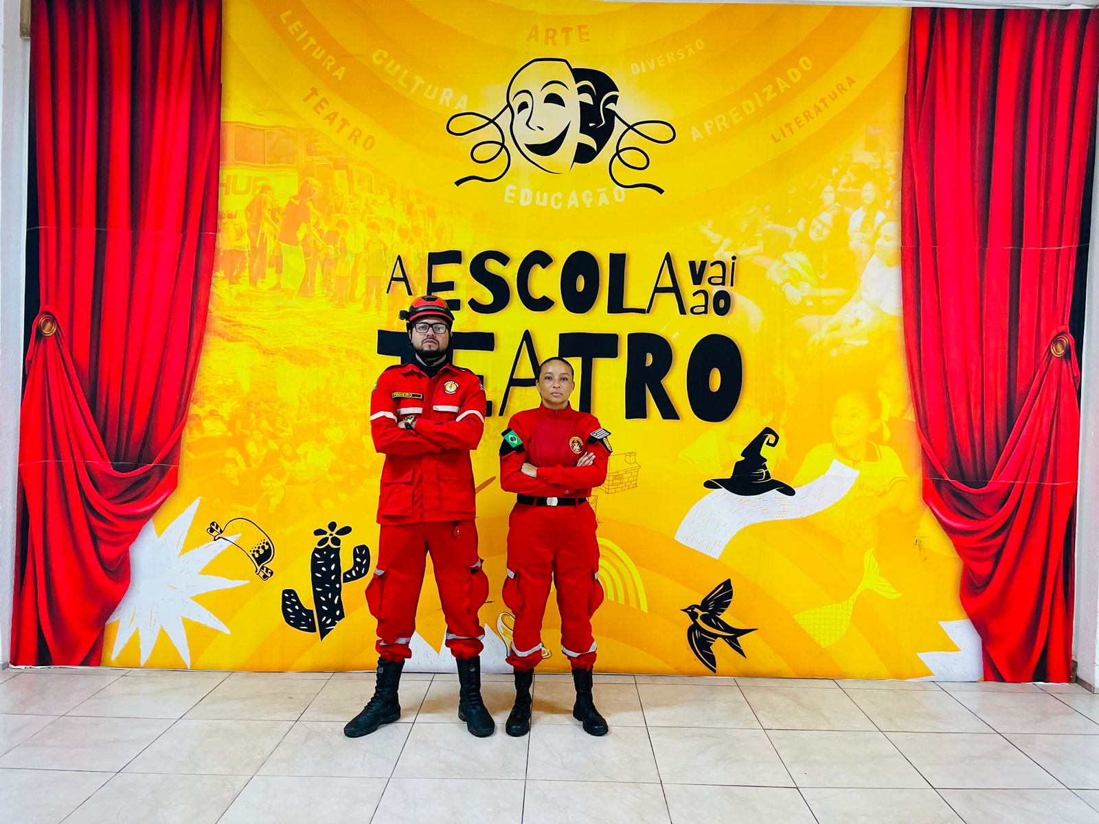 A Escola vai ao Teatro